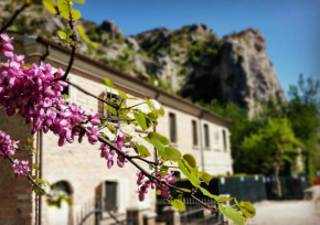 Гостиница B&B Aquilegia  Аккуаланья
